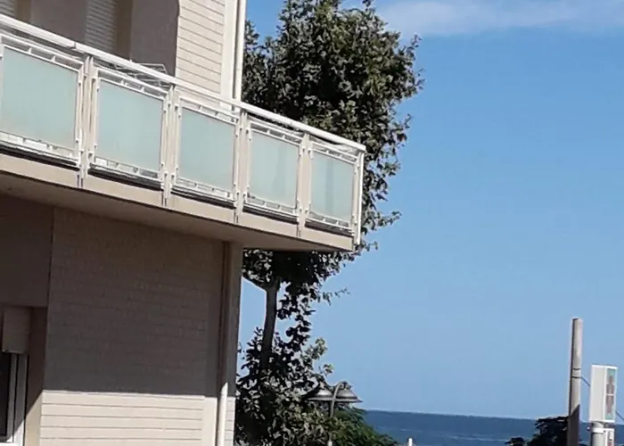 Lolly Lägenhet Riccione