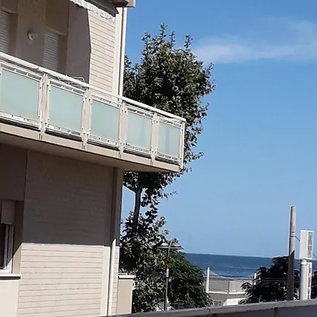 Lolly Apartment Riccione